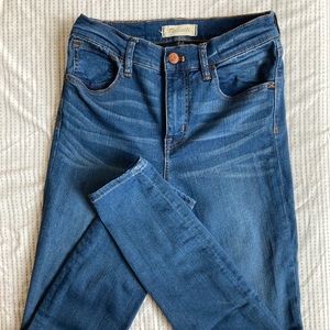 Madewell roadtripper jeans size 26
